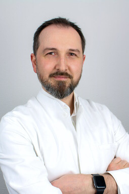 Dr. med. Mikhail Zvonik , Klinik auf der Karlshöhe Breast, Stuttgart 